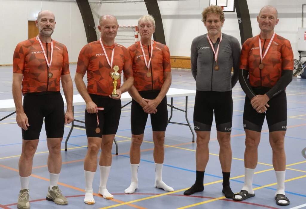 Bronze: AACRM 1